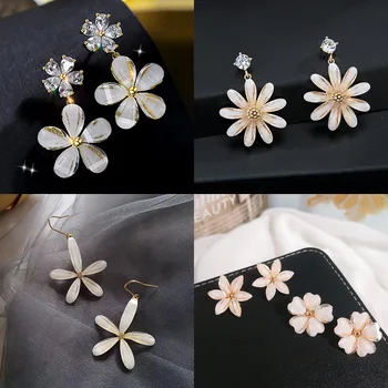 

2020 New Style Coloured Glaze Flower Cool Ear Stud Elegant Ear Stud