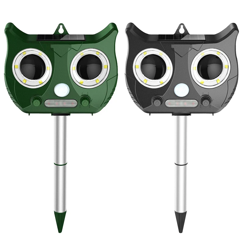 HOT Solar Ultrasonic Animal Repeller LED Flashing Light Waterproof for Farm Garden Lawn TI99