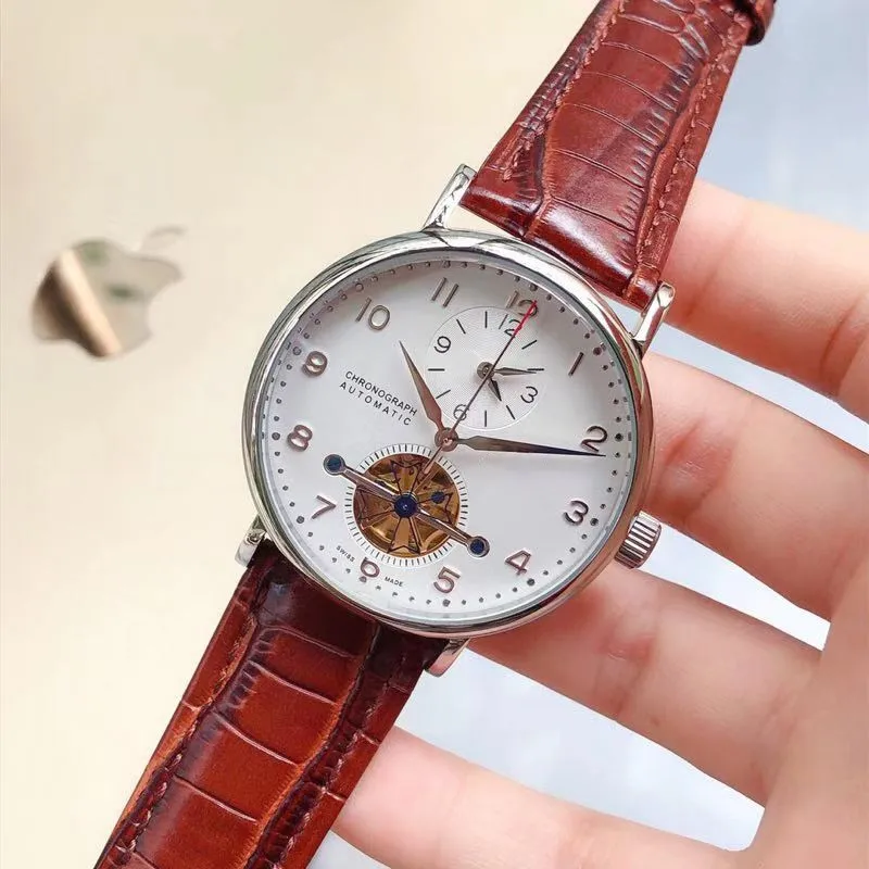 

WG1093 Mens Watches Top Brand Runway Luxury European Design Automatic Mechanical Watch