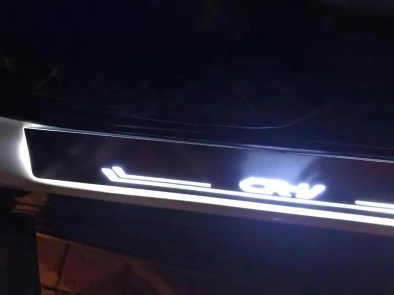 Светодиодный движущаяся Беговая доска captur дверные пороги пластины потертости светодиодный накладка на дверь подходит для 2012- CRV автомобильный порог дверь - Цвет: white