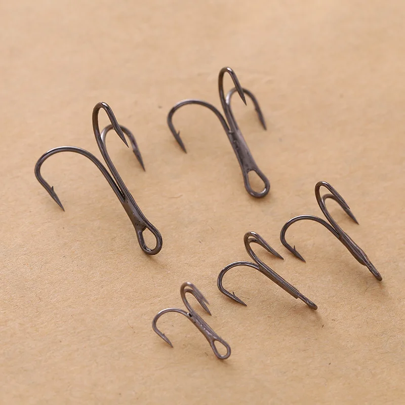50pcs/Box Fishing Hook Antirust Treble Hooks Tackle Carbon Steel Lure - Цвет: Black
