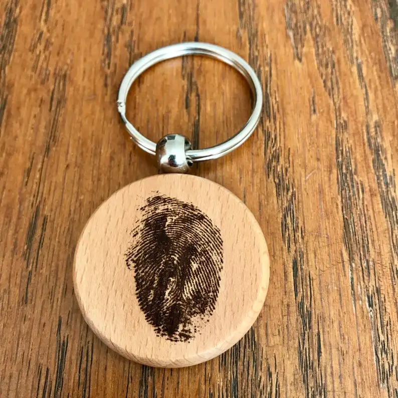 1pcs Christmas Gift Unique Fingerprint Keychain Engraved Keyring Wooden Personalized | Дом и сад
