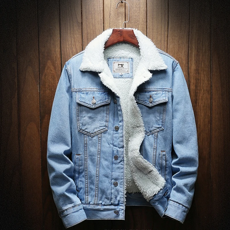 Online 2019 chaquetas de Jean de invierno azul claro para hombres abrigos de mezclilla calientes nuevas chaquetas de mezclilla de invierno de gran tamaño para hombres chaquetas de mezclilla de invierno más gruesas