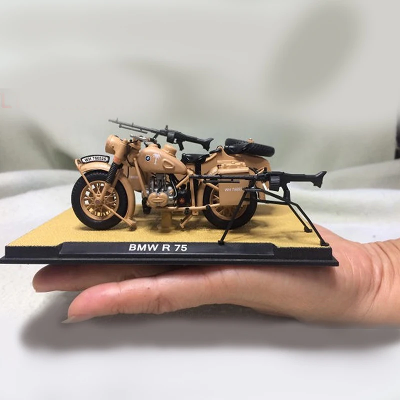 1/24 BMW R75 World War II 1939-1945 Motorcycle Yellow Diecast Model Collection 