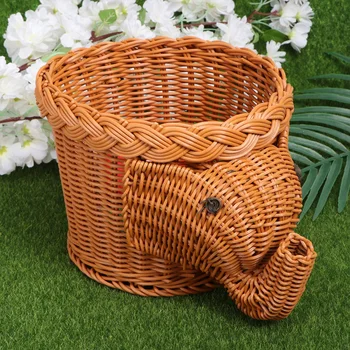 

1pc Creative Hand Woven Snack Basket Elephant Shape Design Storage Container Organizer for Home Restaurant (Light Brown)