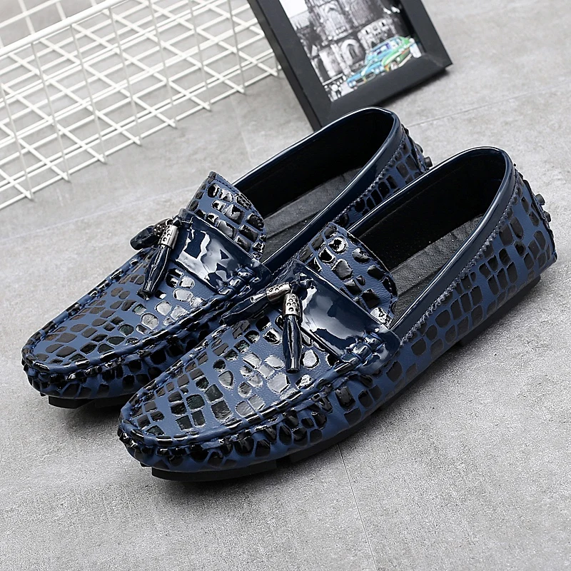 

New Trend Young Boy Casual Shoes Hand Made Loafers Shoes Men Anti-Slip Loafers Moccasins Mens Red Blue Men Casual Big Size Shoes