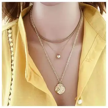 

Queen's Head Geometric Pendant Neck chains Bohemian Women Multilayer Necklace Modern Modern Round Portrait Jewelry