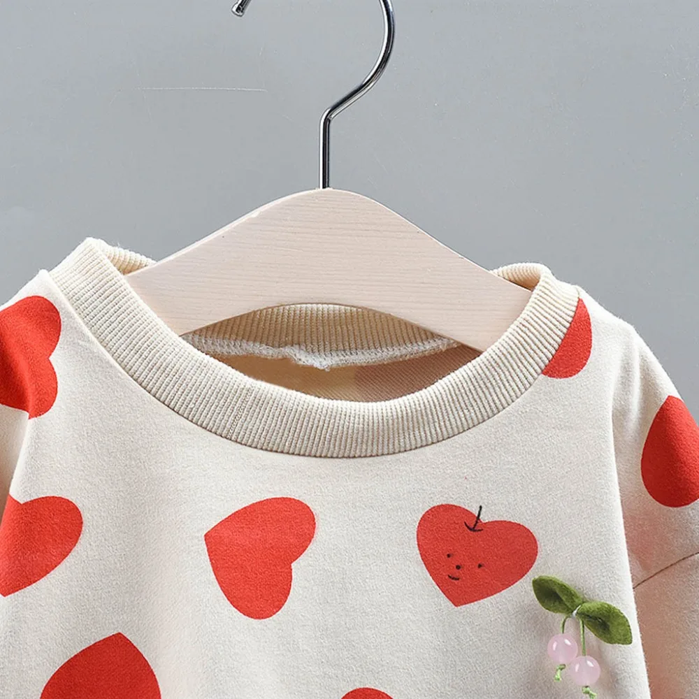 7 - FYF90812457_0615347612910815558