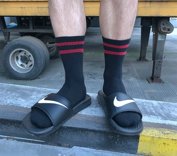 

Spot Wholesale Socks Men's Letter Striped Tube Skateboard Sports Street Fashion Summer Thin Socks Hip Hop