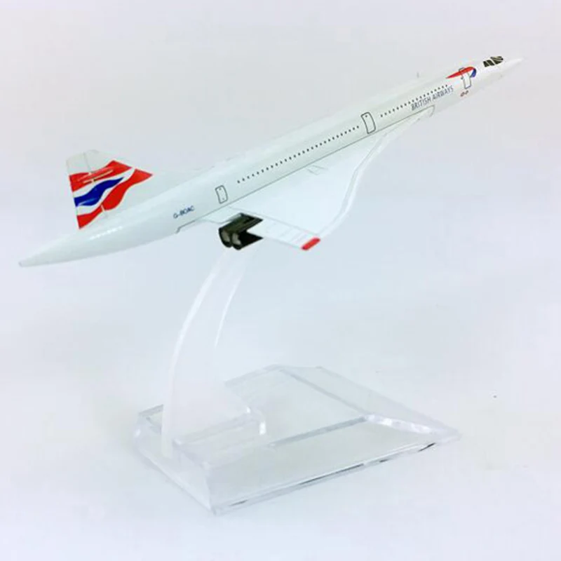 Коллекционная модель самолета из металлического сплава 16 см 1/400 | Игрушки и хобби