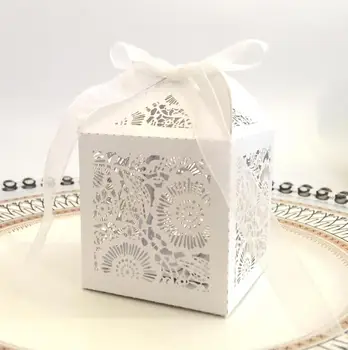 

50pcs Flower Laser cutting hollow cross Candy Box Wedding Favor Gift Box for Birthday Party Decoration Wedding Supply Favor Bag