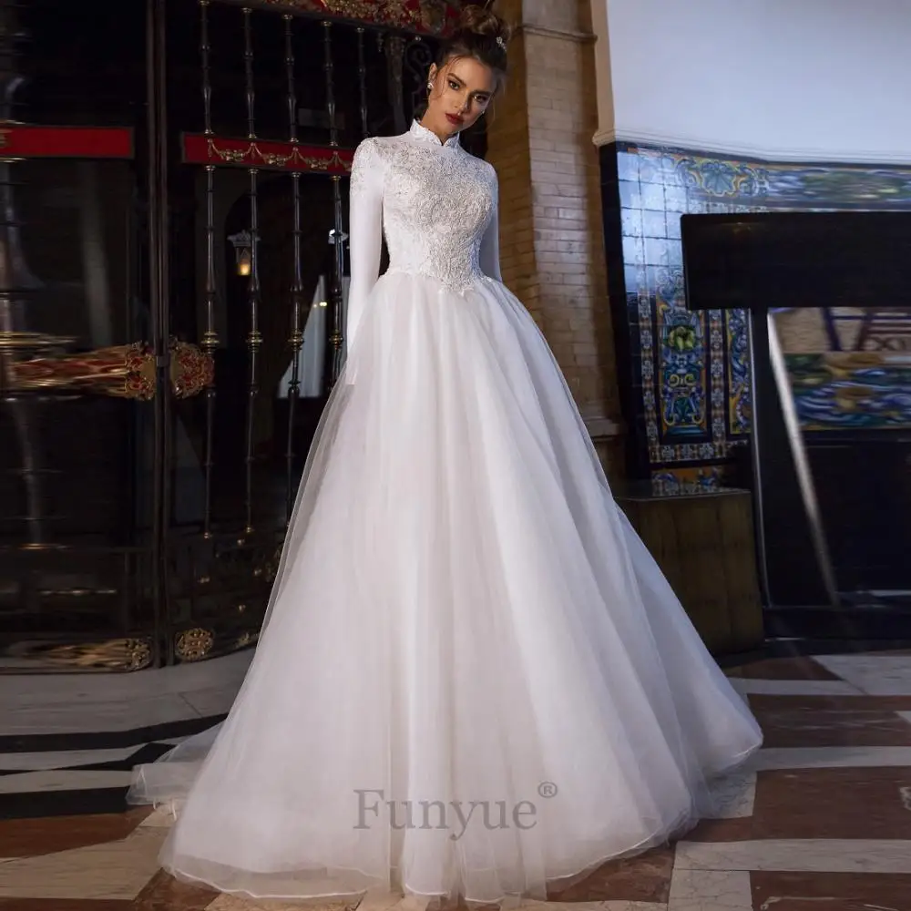 

White Long Sleeves Muslim Wedding Dress 2021 High Neck Beading Lace Flowers Wedding Gown Tulle A-Line Robe De Mariée 2020