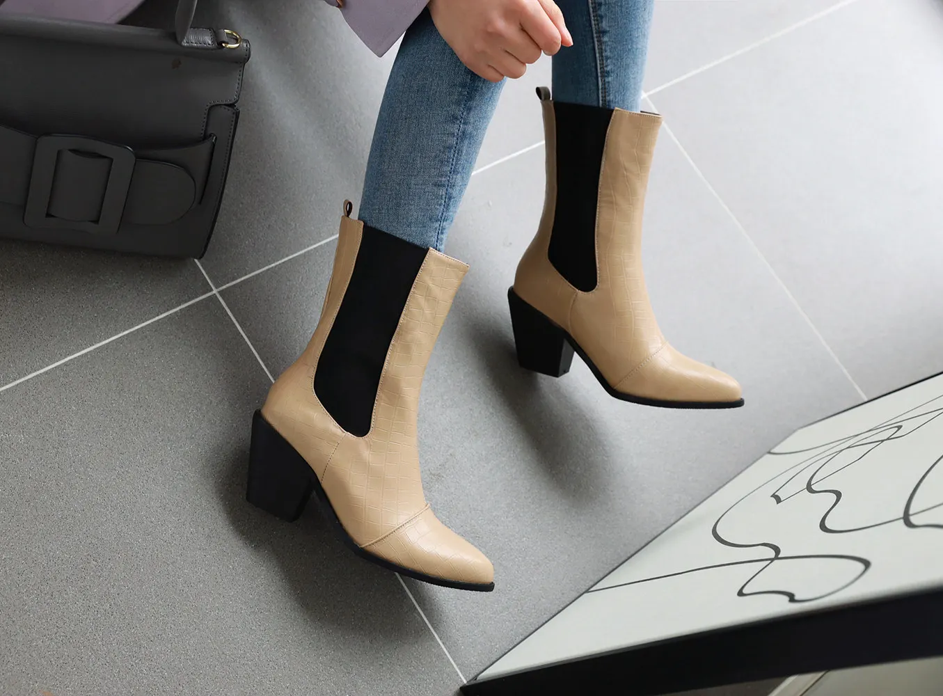 Осенне-зимние новые стильные женские ботинки на шнуровке на Высоком толстом каблуке из змеиной кожи ботинки «Челси» средней длины Высота 7,5 см размера плюс 34-43