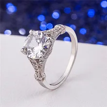 Trendy Jewelry for Women Inlaid Zircon Simulation Diamond White Moissanite Rings Bridal Engagement Accessories Anillos