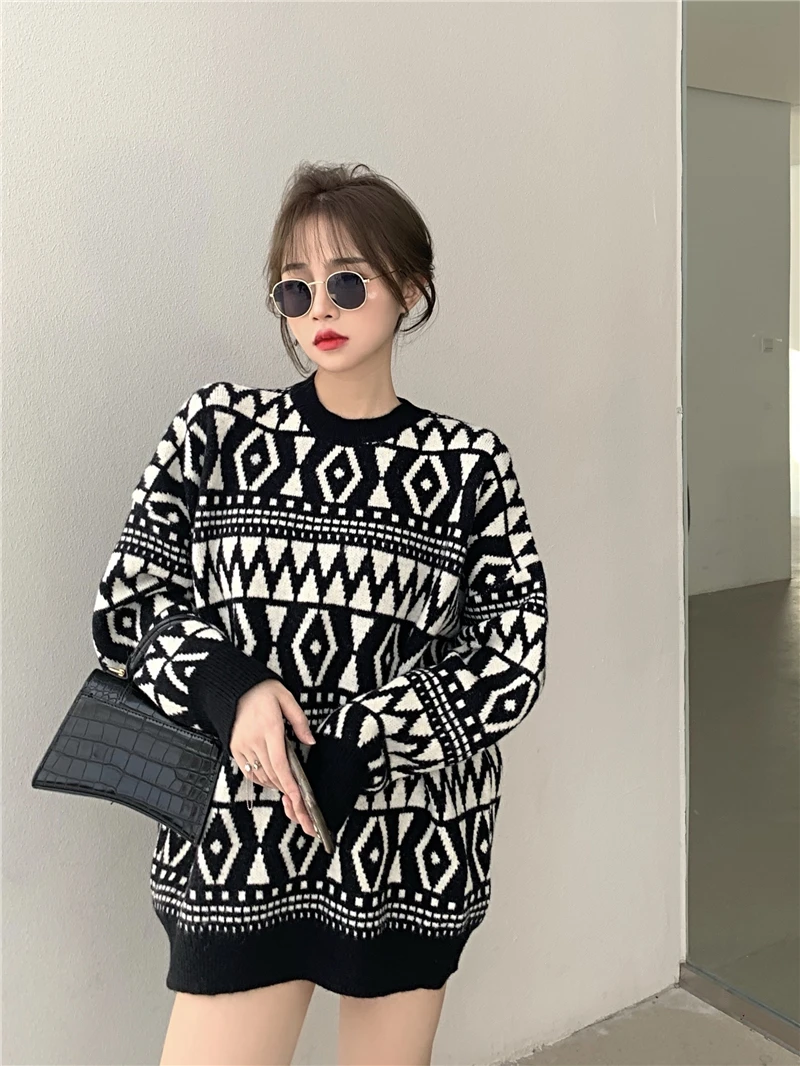

Fall / Winter 2020 Women's Casual Loose Mid Length Diamond Block Plaid Sweater