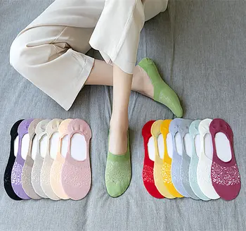 

Women's summer new mesh solid color light mouth invisible socks red