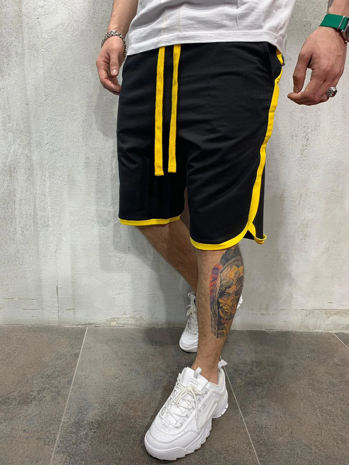 Летние Взрывные Модели сетчатые тонкие в Европе и США Брендовые мужские шорты кэжуал пять штанов