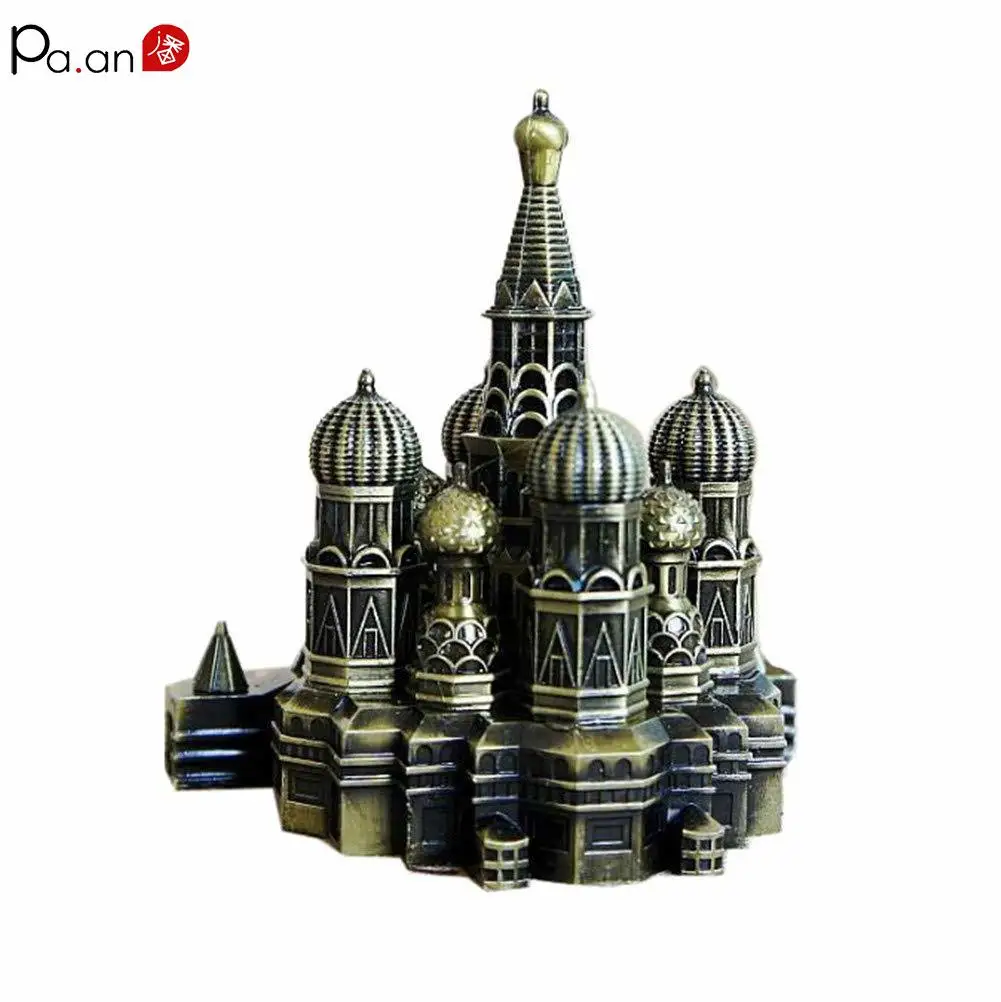 Винтажная модель дворца Кремля из сплава Россия Москва сувенир настольное