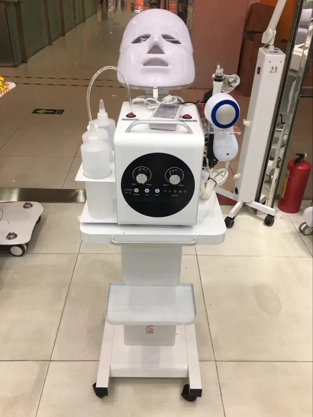 2018 new updated Face Rejuvenation skin lifting aqua facial machine skin care dermabrasion aqua machine peel