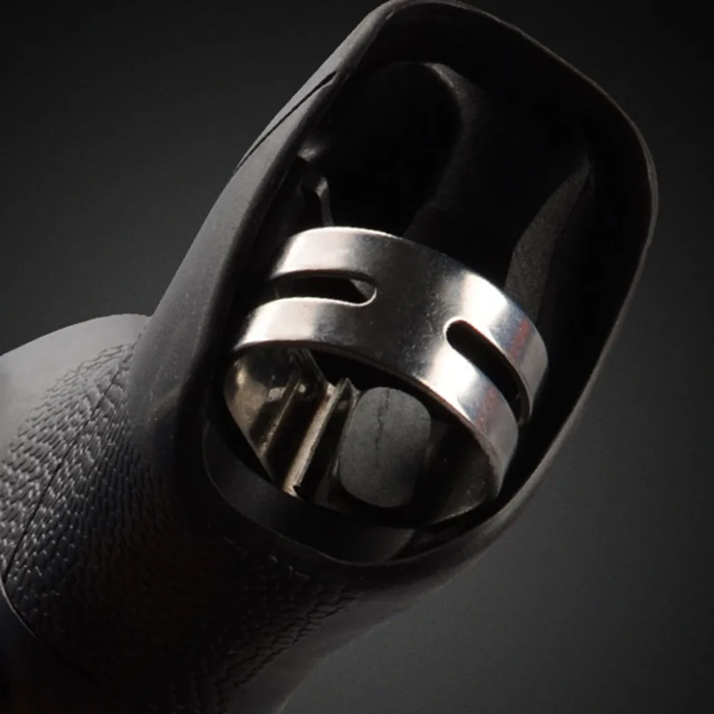 LUO90827010_1053437955832190193