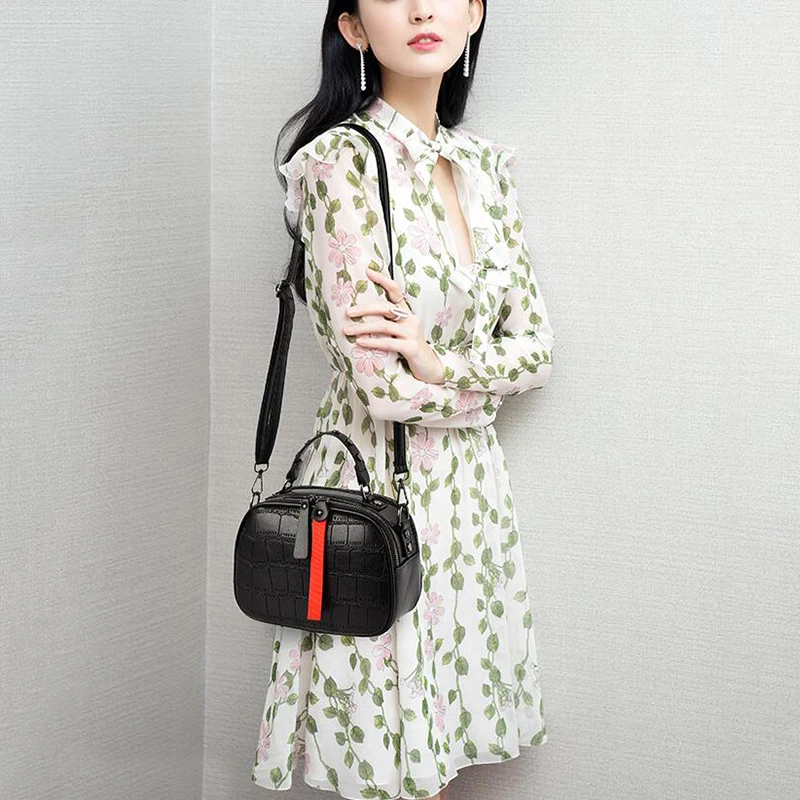 Small PU Leather Crossbody Bags For Women Hair ball Shoulder Messenger Bag Ladies Small Rivet Handbags Travel Hand Bag