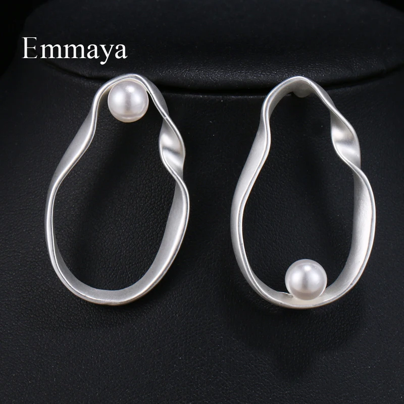 

Emmaya Punk Expression Irregular Round With reverse Pearl Earrings abstracted Two Color Geometric For Cool Girls In Party