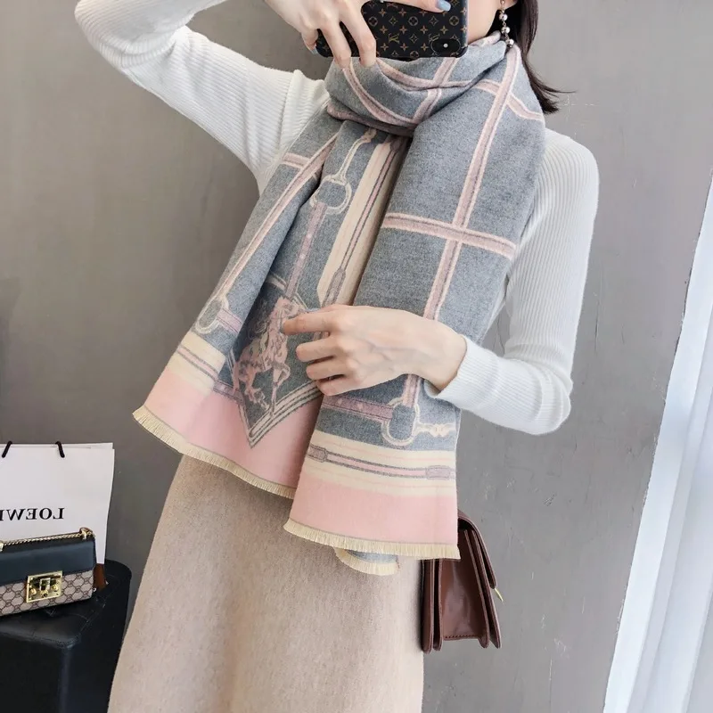 Koop Vrouwen Cashmere Winter Sjaal Pashmina Sjaals Lady Wraps Chain Luxe Print Sjaals Warme Dikke Wol Bufanda 2019 Ontwerp