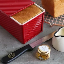 

Rectangular Aluminum Alloy Red Inside and Outside Double Non-stick Coating Baking Tool with Lid 450g Toast Box