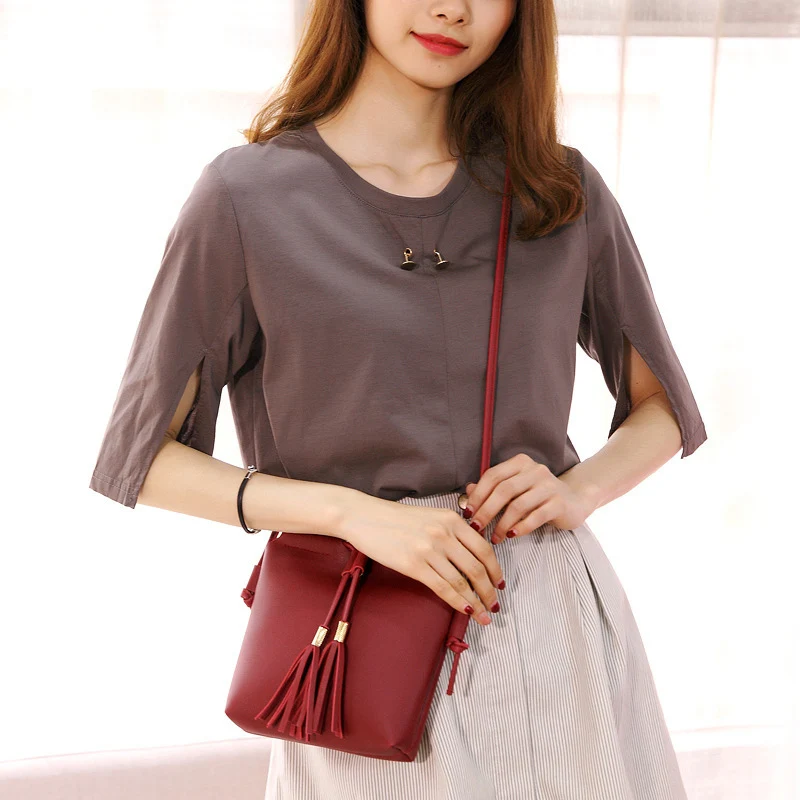

New Style Women's Tassel Bucket Small Bag Suction Magnetic Buckle Design Mobile Coin Purse