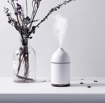 

300ML Aromatherapy Diffuser USB Ultrasonic Air Humidifier Mist Maker Aroma Essential Oil Diffuser for Home with LED Light