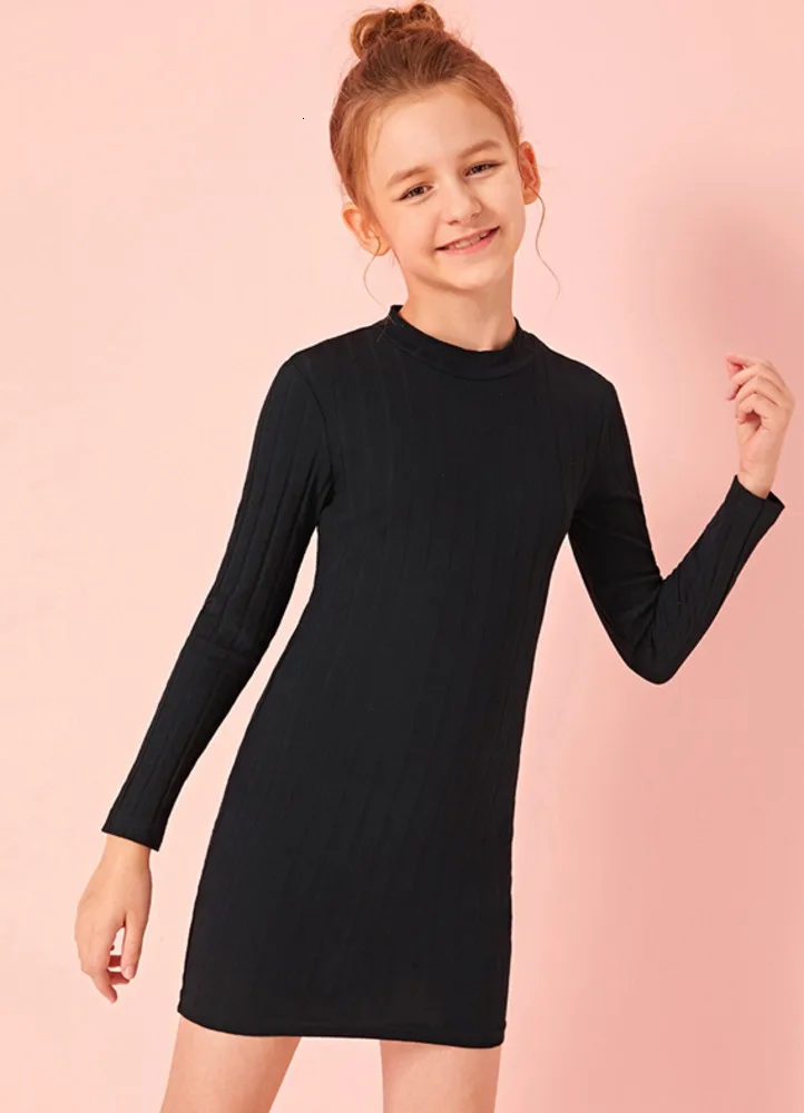 SHEIN Kiddie/черное трикотажное платье в рубчик с воротником-стойкой для девочек; Повседневное платье для девочек; осень г.; обтягивающие детские мини-платья с длинными рукавами