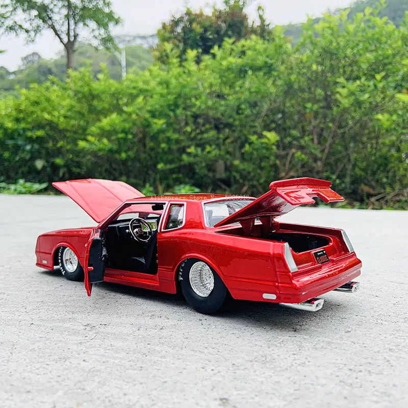 国内未入荷 1/18 MATCO TOOLS シボレー モンテカルロ SS454 Chevrolet - 国内未入荷 1/18 MATCO TOOLS シボレー