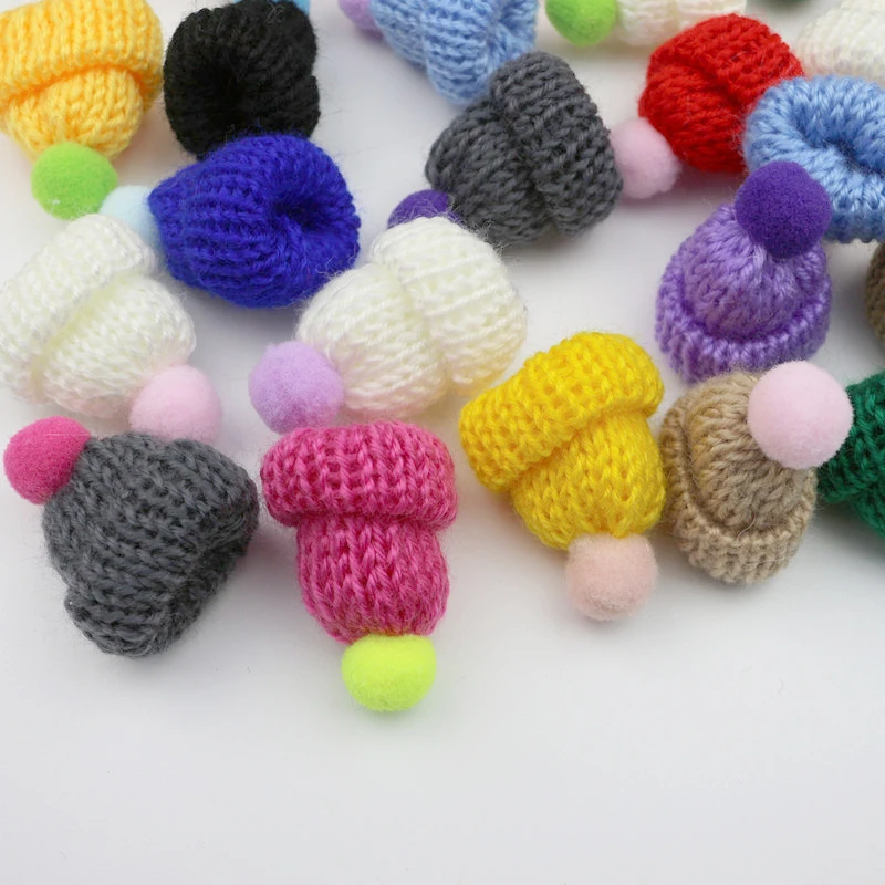 12Pcs Color Pompoms Knitting Mini Hats DIY Craft Supplie Headwear Brooch Crochet Toys Decor Jewelry Accessory Small Caps Gift