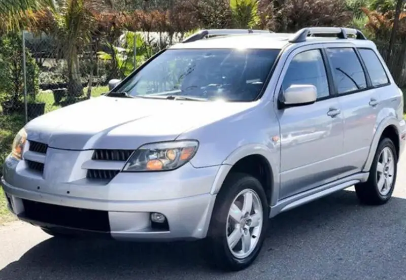 1 шт. Автомобильная противотуманная фара в сборе для Mitsubishi Outlander 2004-2006 дневной ходовой светильник передний бампер галогенный головной светильник лампа