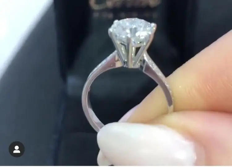 Moissanite Тест Положительный D Цвет 1.5Ct 7,5 мм и 20 шт 1 мм Боковой камень Настоящее 18 к желтое золото женское кольцо+ быстрая и кольцо сертификат