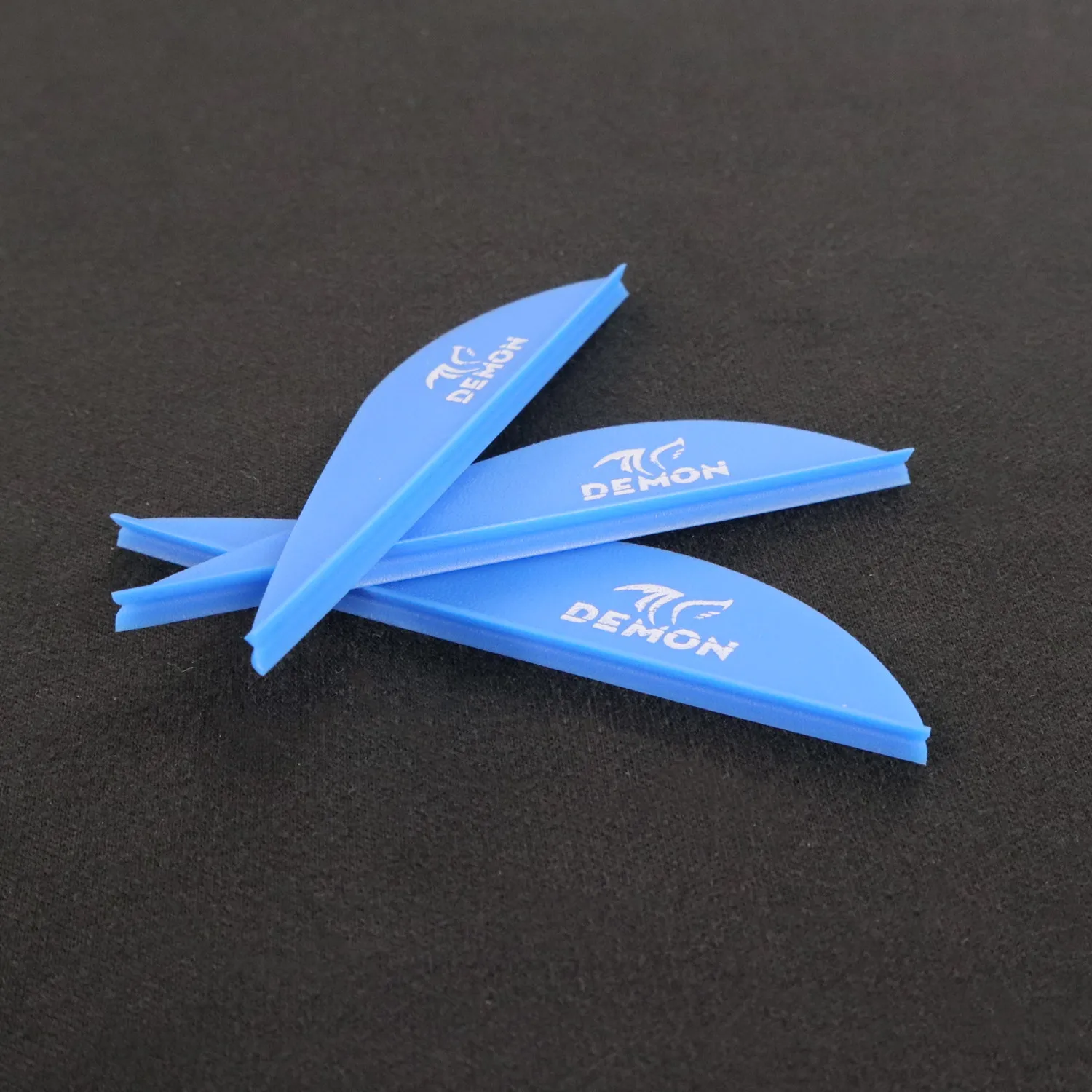 Palhetas de Plástico Tpu para Alvo Polegada Seta Flexching Direita Waterdrop Caça Setas Faça Você Mesmo 60 Peças - Lote 2.5 Asa 8 Arco e flecha