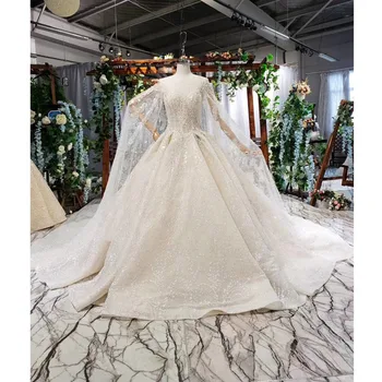 شراءBGW HT41720 فساتين زفاف فاخرة الكرة ثوب O الرقبة بلا أكمام مطرزة مطوي الدانتيل فستان الزفاف مع كيب فيستدوس دي نوفيا 2019