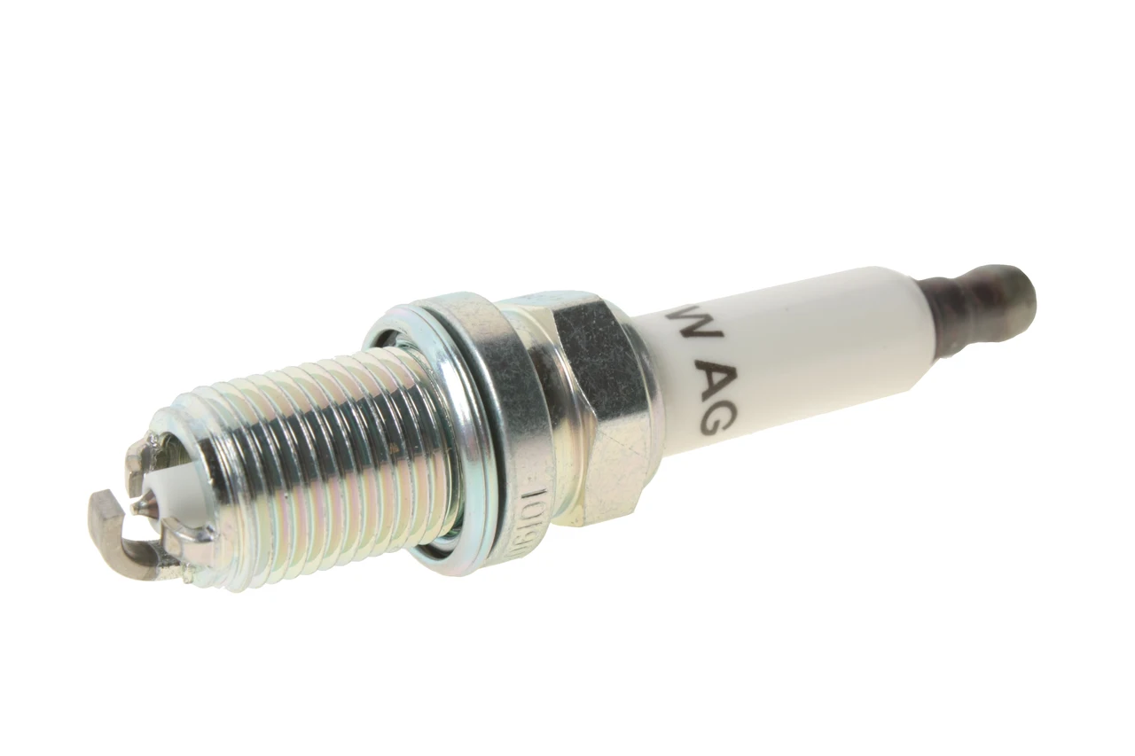 Spark plug VW Touareg Audi A5,A6,A8,Q5,Q7 longlife OE 101905621bSpark