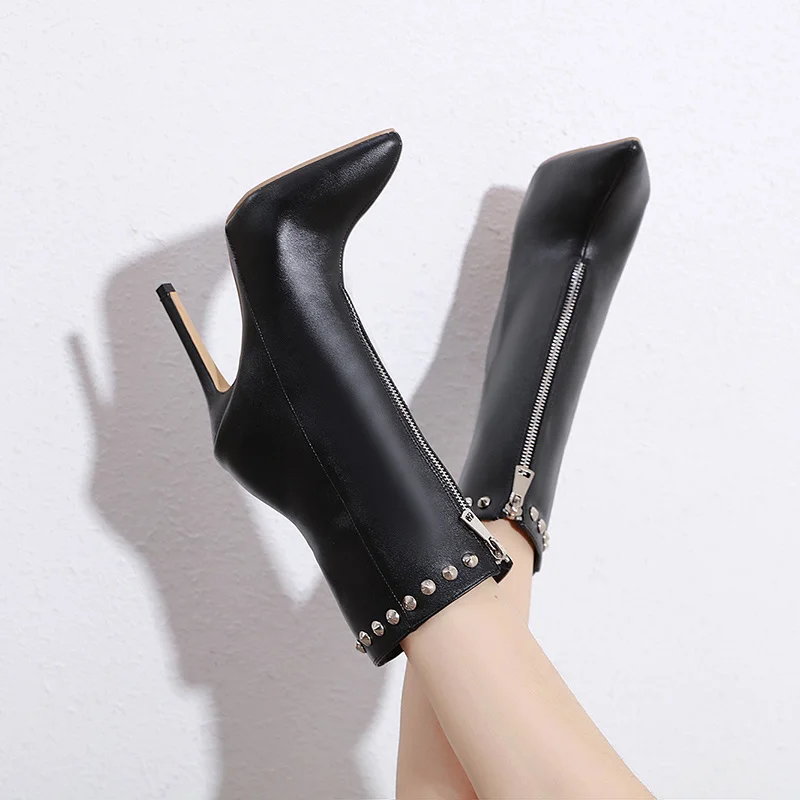 Женские ботинки до середины икры; chaussure boots; обувь на шпильке с острым носком в гладиаторском стиле; zapatos mujer sapato; H941