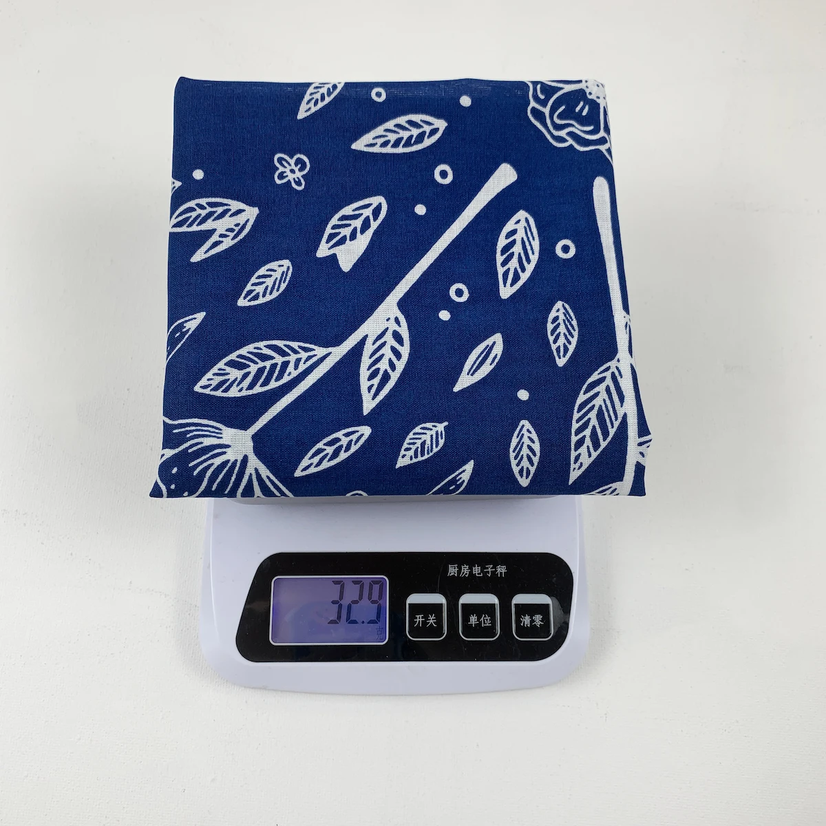 55cm Cycling bandana bandana headscarf cotton bandana bandana neck cover multifunctional bandana motorcycle bandana camouflage bandana Japanese blue cotton camping hiking scarf sport headwear bandanas turban hand band magic scarves outdoor cycling headband