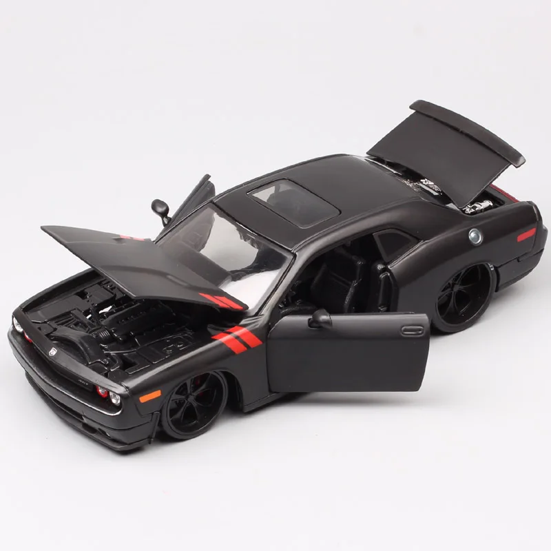 1:24 модель Maisto 2008 Dodge Challenger srt muscle sport car Diecasts& Toy автомобили-модельная игрушка купе эскизы для детского подарка