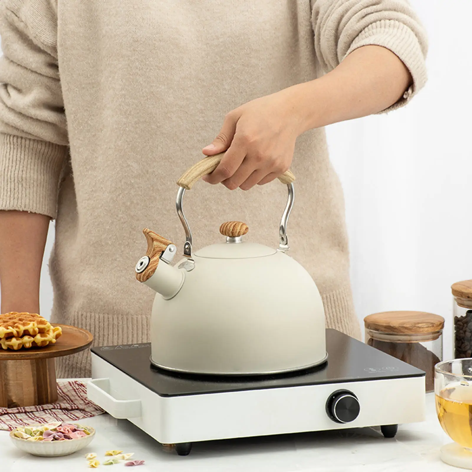 Stove Top Whistling Fancy Tea Kettle Retro 2.5L Stainless Steel