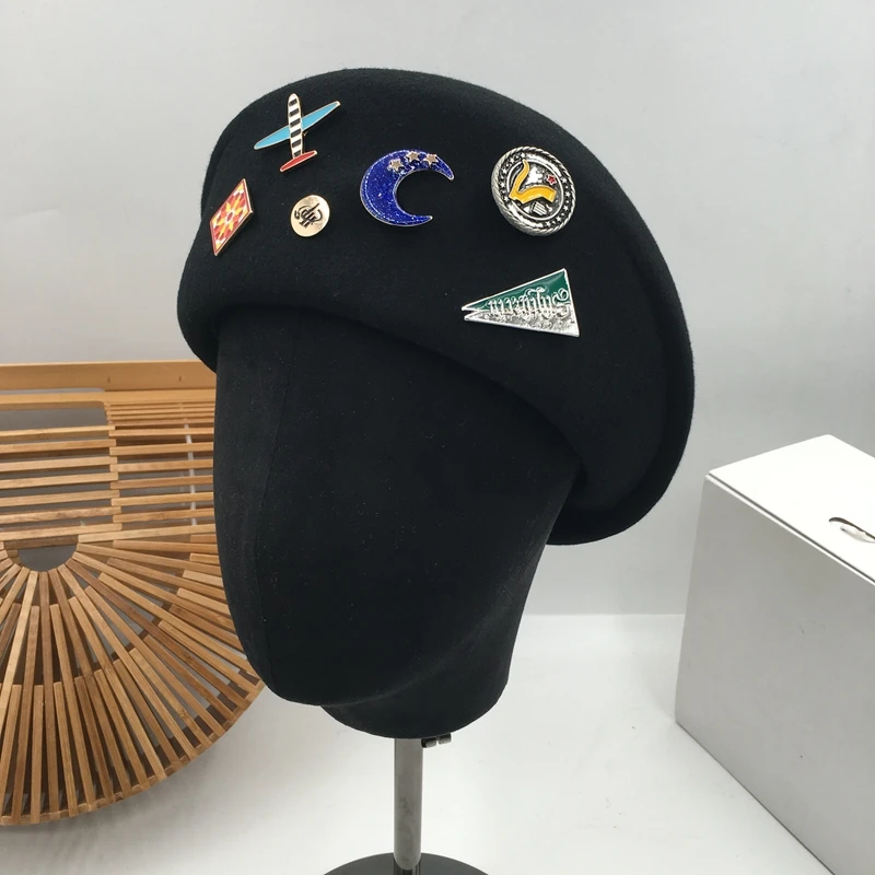

2019 autumn/winter wool badge beret joker black fashion personality handsome painter cap tide