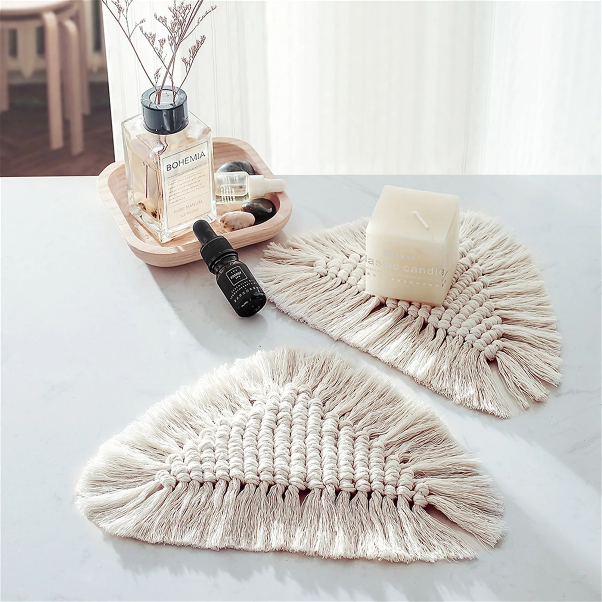 

Woven Coasters, Handmade Absorbent Macrame Cup Coasters Triangle Braid Heat Protection Mat