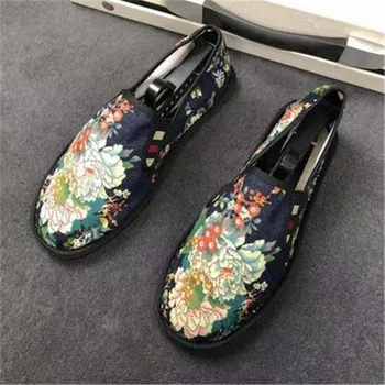 

Mixed Colors Casual Mens Vulcanize Shoes Men Slip-On Spring Autumn Flats Men Shoes Male Fashion Canvas Fabric Man Sneaker Shoe