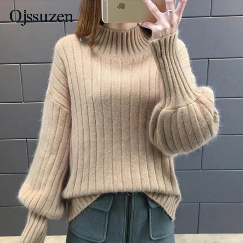 Свитер женский белый с рукавом-фонариком | Женская одежда