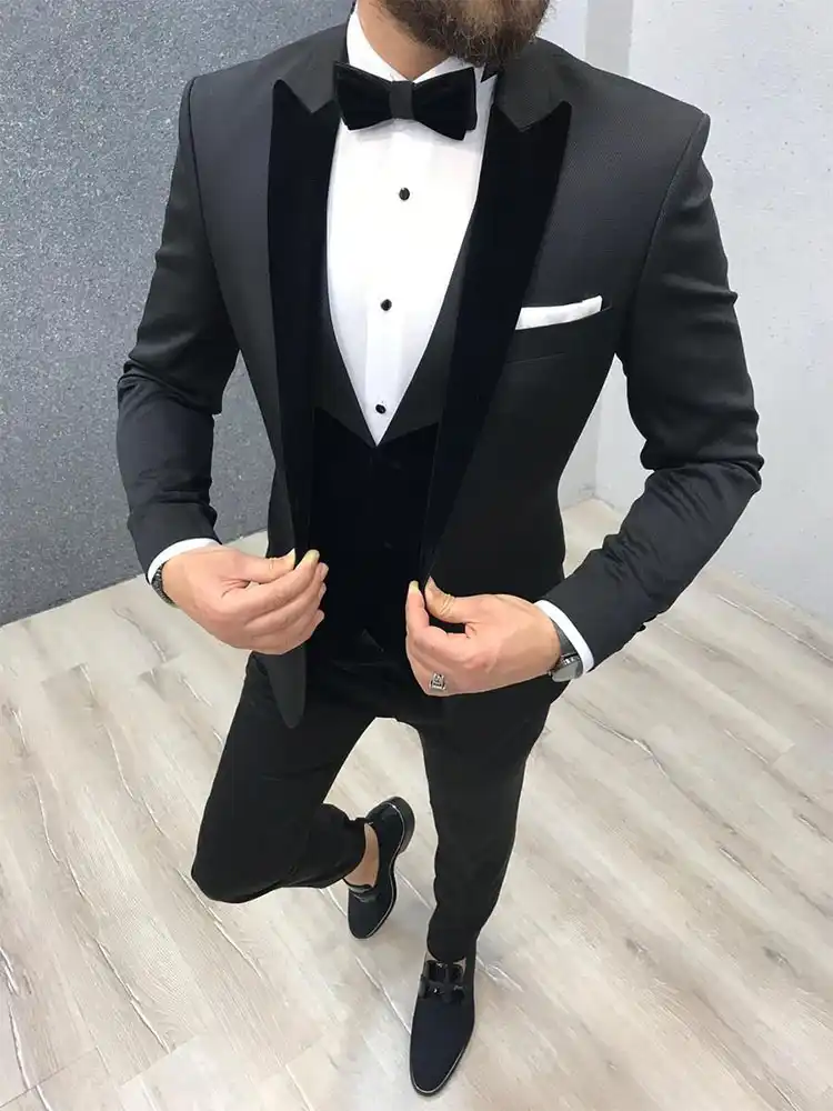 tailored fit dinner suit
