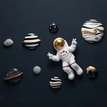 

Modern Astronaut Resin Spaceman Sculpture Bar Restaurant Store Wall Hanging Decoration Pendant Kids Room Statues