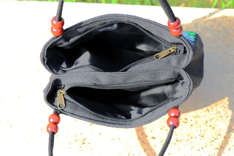 New Fashion Embroidery Women Small handbags National Floral Embroidered Lady Top-handle bags Single-layer Beading Falp Carrier