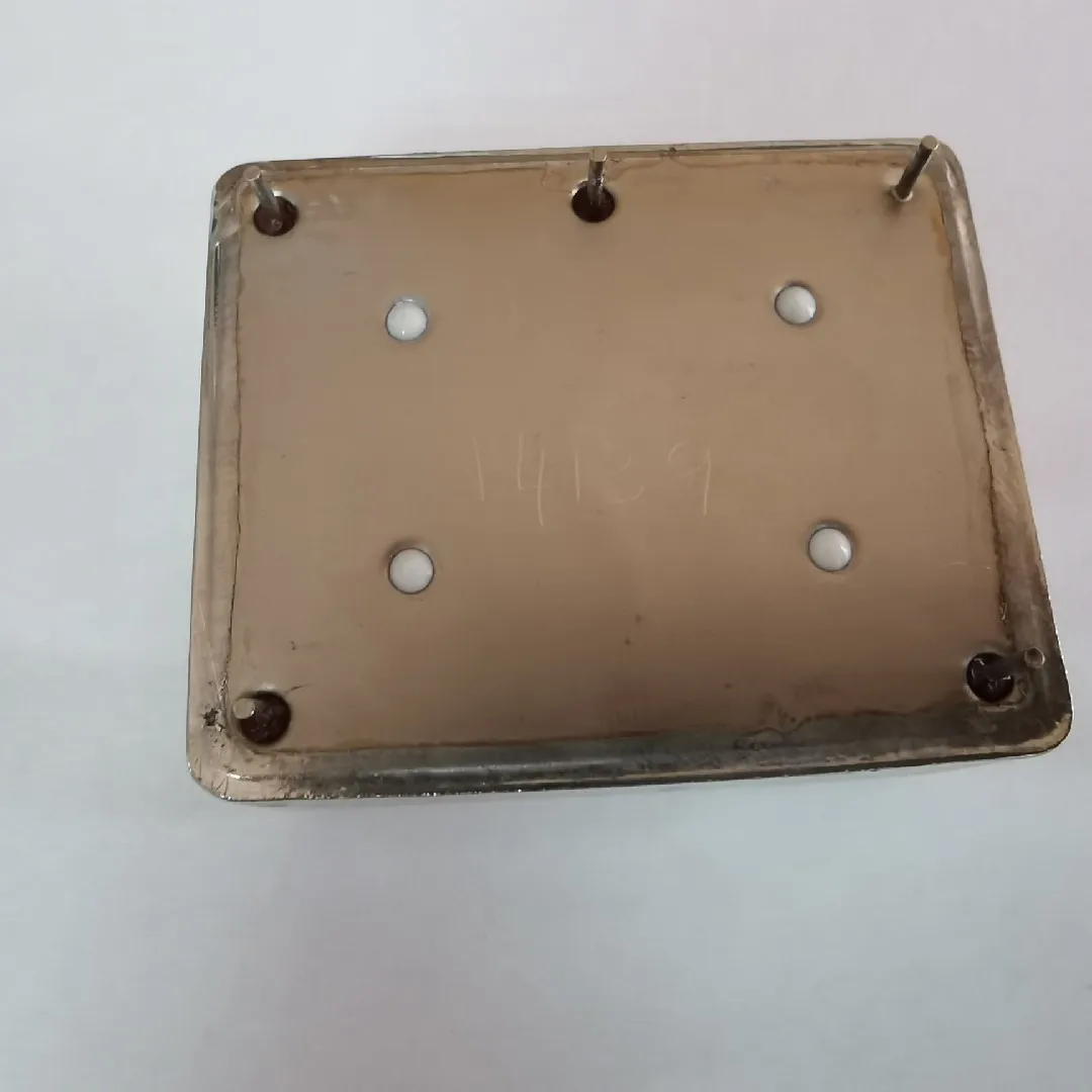 Used OCXO 8663-XS 10MHz Constant Temperature Crystal Oscillator 12V Sine Wave
